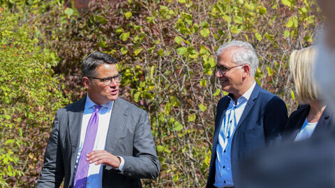 Ministerpräsident Rhein und Wirtschaftsminister Al-Wazir Ministerpräsident Rhein und Wirtschaftsminister Al-Wazir