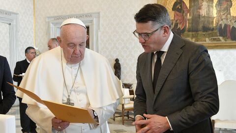 Papst Franziskus und Ministerpräsident Boris Rhein Papst Franziskus und Ministerpräsident Boris Rhein