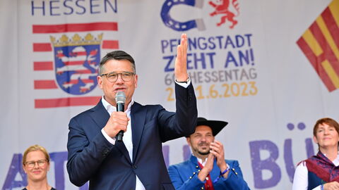 Ministerpräsident Boris Rhein hat den 60. Hessentag in Pfungstadt eröffnet. Ministerpräsident Boris Rhein hat den 60. Hessentag in Pfungstadt eröffnet.